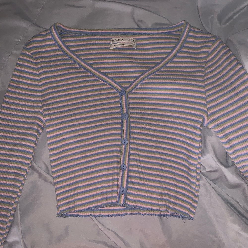 Urban outfitters long sleeve button up crop top